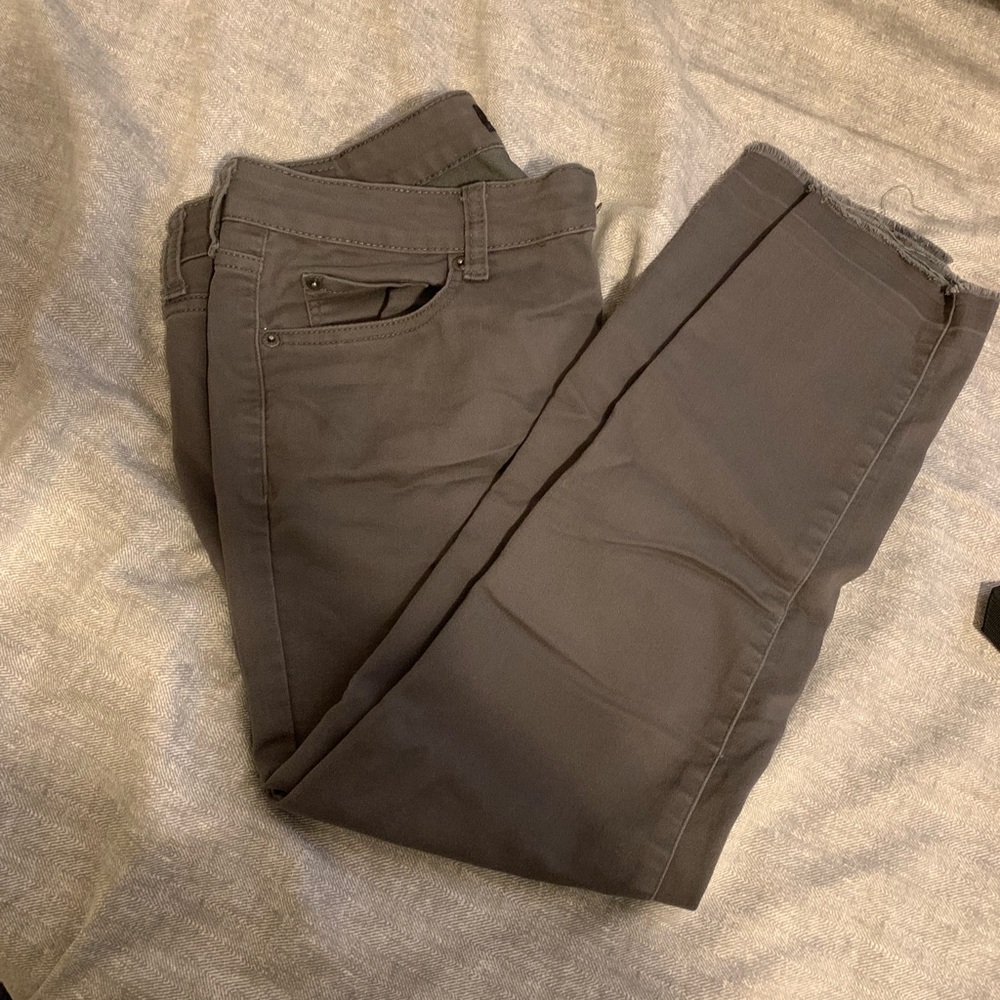 capris